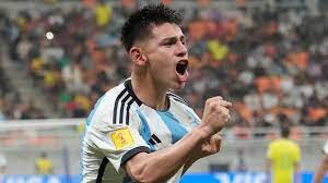 17-letni geniusz Argentyny Claudio Echeverri